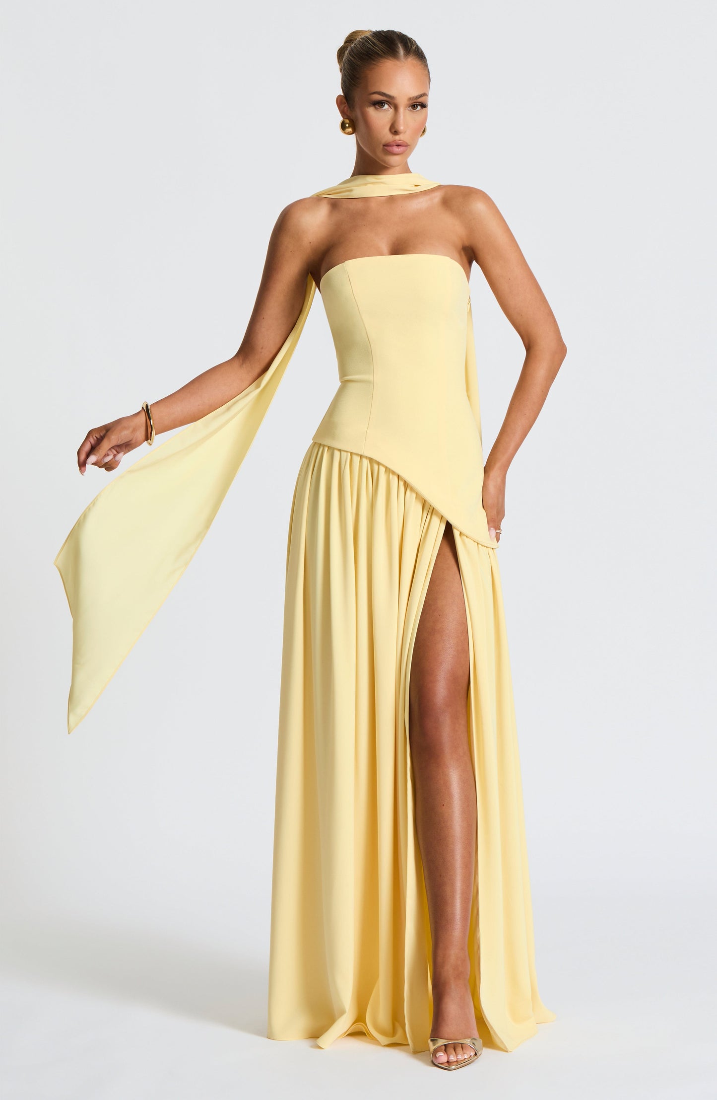 Théa™ | Robe maxi élégante et audacieuse