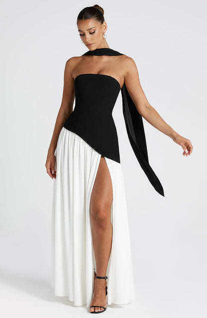 Théa™ | Robe maxi élégante et audacieuse