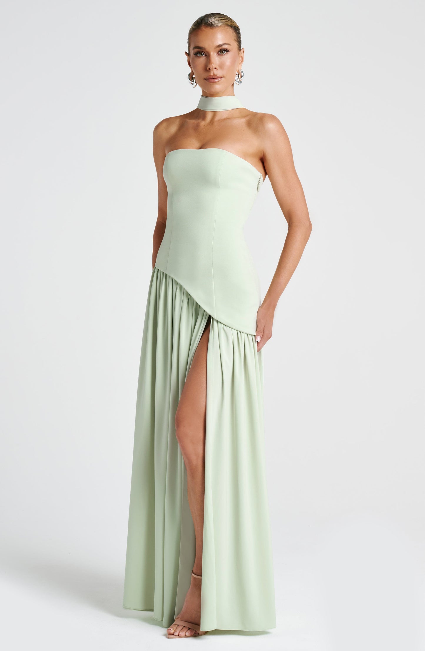 Théa™ | Robe maxi élégante et audacieuse